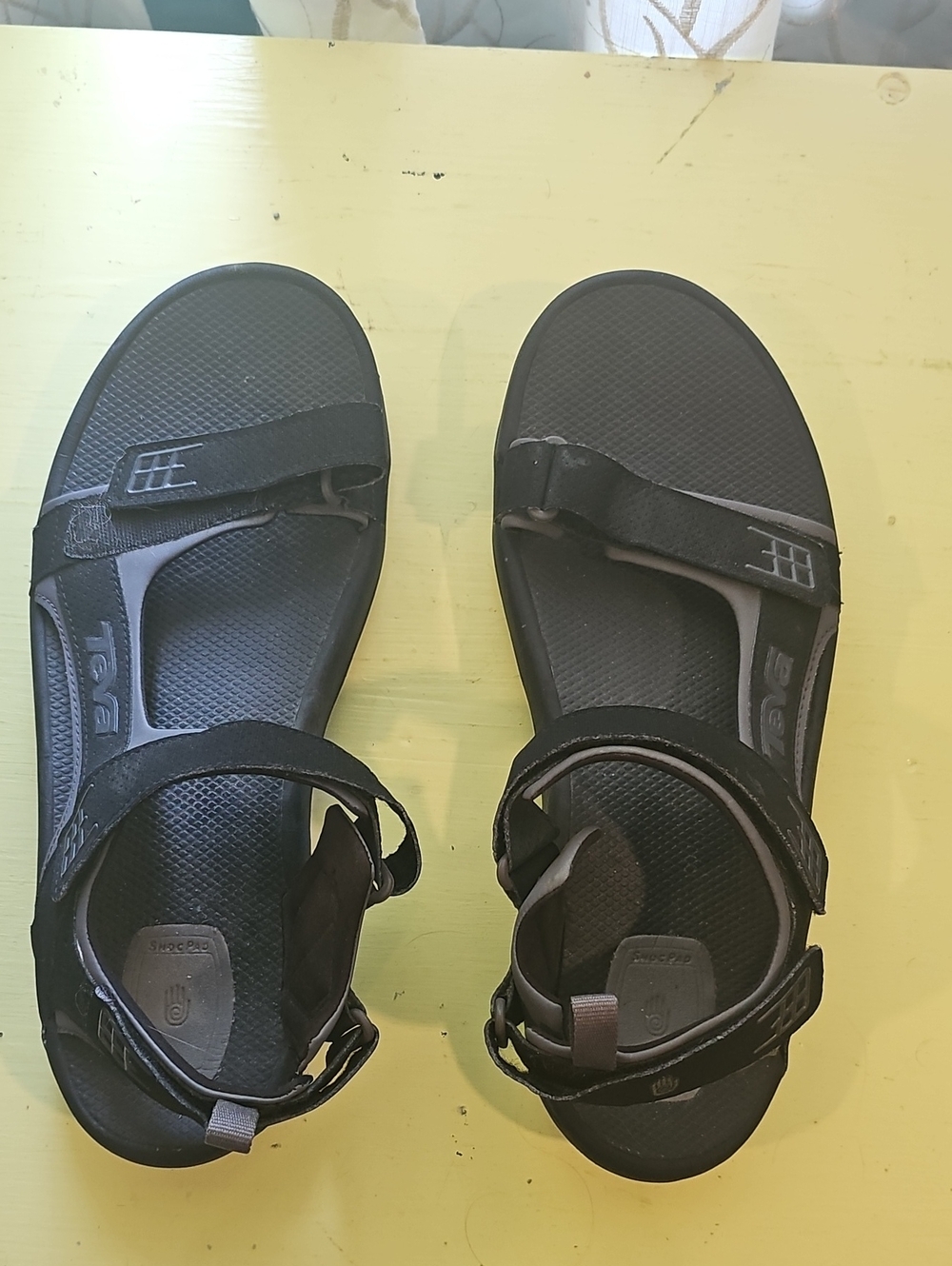 Teva Men's Black Outdoor Sport Sandals w/ Adjustable Straps size 12 barely worn